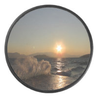 Aguas rompeolas en Croacia hermosa puesta de sol