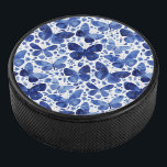 Disco De Hockey Azul de agua de mariposas<br><div class="desc">Pintura de mariposa color azul índigo.</div>