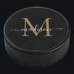 Disco De Hockey Clásico Monograma de Oro Negro Giro Guión Femenino<br><div class="desc">Clásico Monograma de Oro Negro Girona guión de hockey femenino</div>