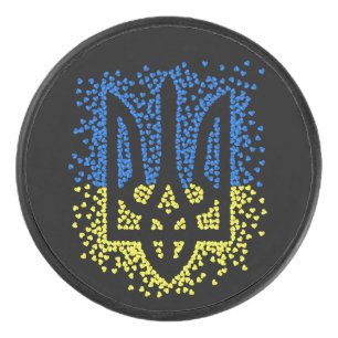 Disco De Hockey Emblema ucraniano trident tryzub esparce corazones