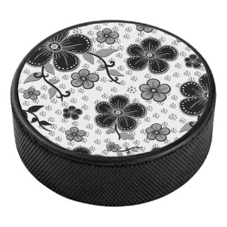 Disco De Hockey Impresión floral en blanco y negro
