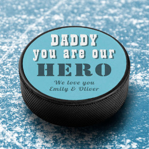 Disco De Hockey Papá, eres nuestro Día del Padre Azul Héroe
