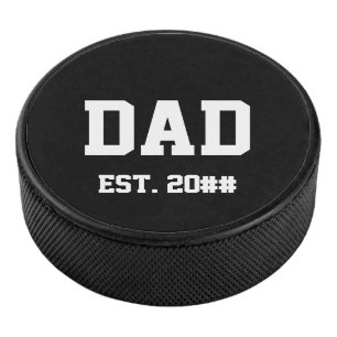 Disco De Hockey Papá Est. 20xx Año de Establecimiento Negro y Blan