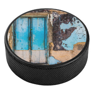 Disco De Hockey Pared azul y puerta