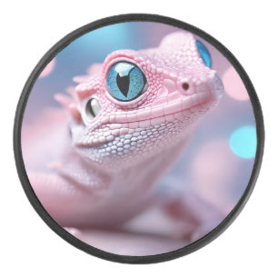 Disco De Hockey Pequeño lagartito rosado con ojos azules grandes