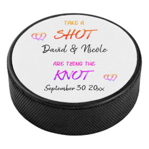 Disco De Hockey Toma Una Pareja Con Un Disparo Involucrada Que Aga