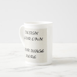 Diseñe su propia taza de la porcelana de hueso