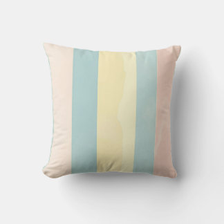 Diseño de almohada rayada Pastel