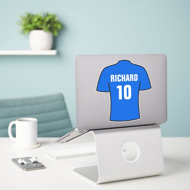 Diseño de camisas de fútbol en azul. pegatina (Ordenado portátil  en el escritorio)