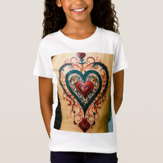Diseño de camiseta con tatuaje de desplazamiento d
