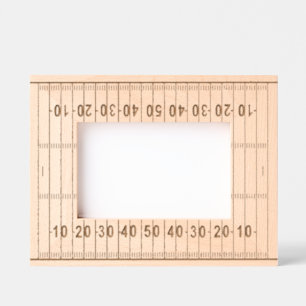 Diseño de campo de fútbol marco de imagen grabado