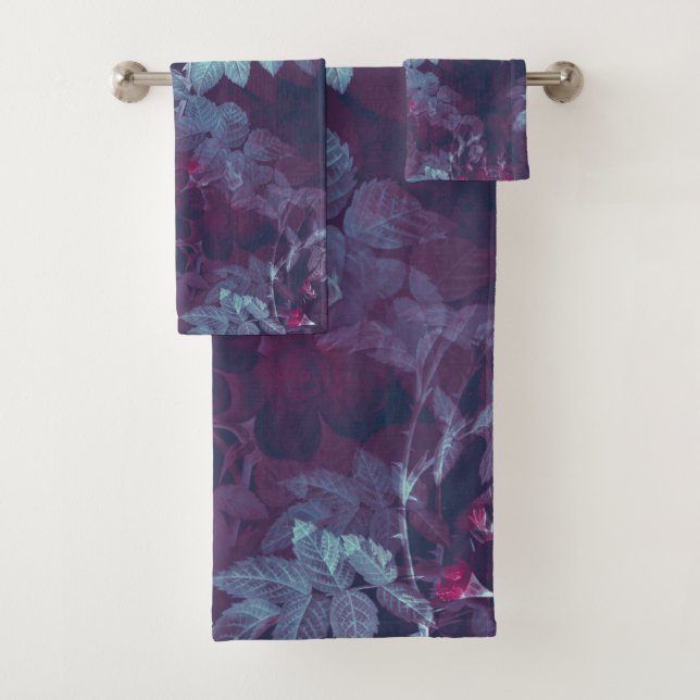 Diseño de flores rojas de época victoriana| (In situ)