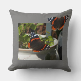 Diseño de Mariposa Almirante Rojo Almohada Persona