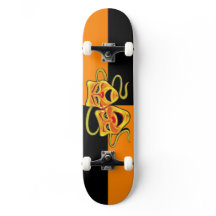 Diseño de skateboard "Drama".