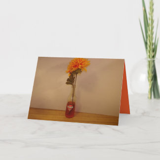 Diseño de tarjeta anaranjado de la botella del