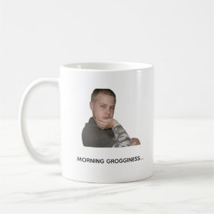 Diseño de taza de meme para el café de la mañana d