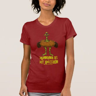 Diseño divertido de la camiseta de la avestruz