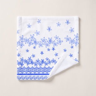 Diseño floral azul y blanco,