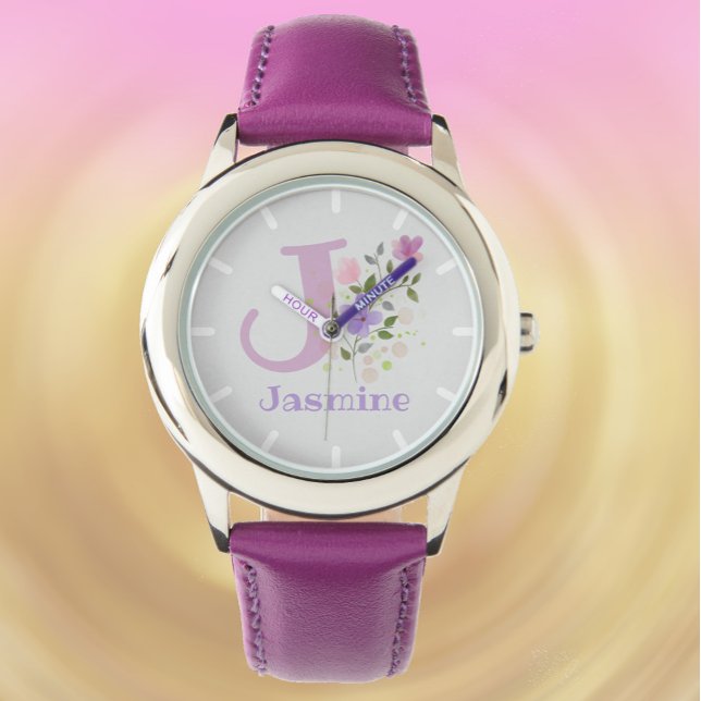Diseño floral con nombre y reloj infantil inicial (Subido por el creador)