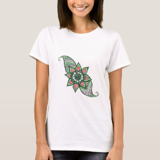 Diseño inspirado en Henna con camisa rosa y verde