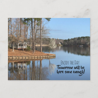 Disfrute de la postal Day Lake