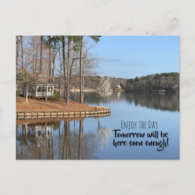 Disfrute de la postal Day Lake (Anverso)