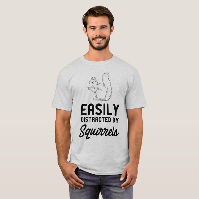 Distraído fácilmente por la camiseta de las (Anverso completo)