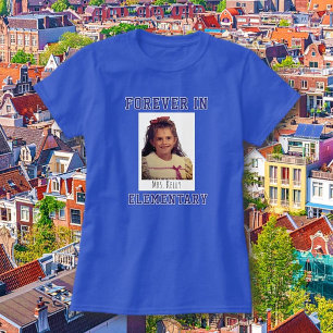 ¡Diversión! La vieja camiseta de fotos del profeso