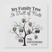 Divertido árbol familiar de fotos está lleno de Na