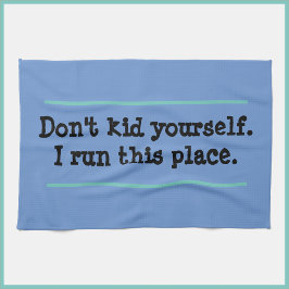 Divertido dirijo este lugar toalla de cocina azul