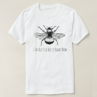 Divertido manosee la camiseta de Buzzy de la abeja