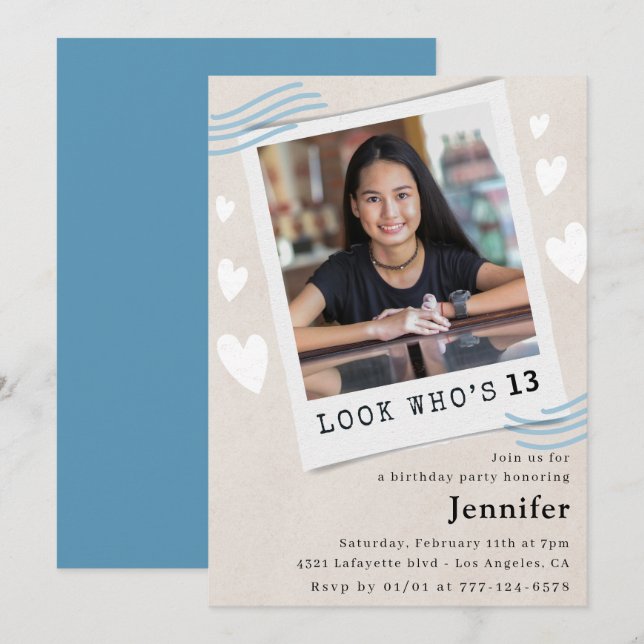Divertido Mira quién está cumpliendo 13 invitacion (Anverso / Reverso)