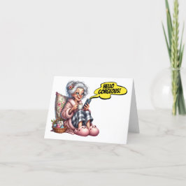 Divertido senior con café y teléfono celular