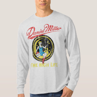 DM y la camisa de manga larga de la alta vida