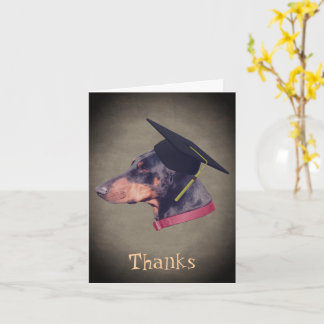Doberman Pinscher En Tarjeta De Graduación