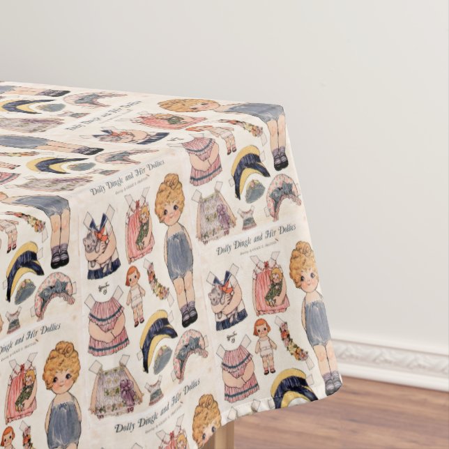 Dolly Dingle y su mantel de muñecas (In Situ)
