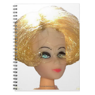 Donna el cuaderno