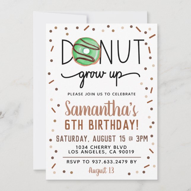 Donut de chocolate crece para la invitación de cum (Anverso)