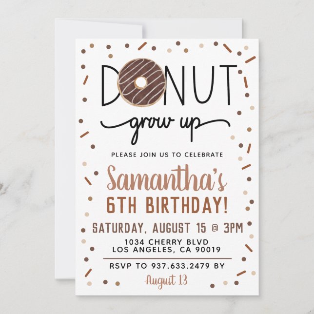 Donut de chocolate crece para la invitación de cum (Anverso)