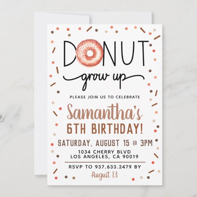Donut de chocolate crece para la invitación de cum (Anverso)