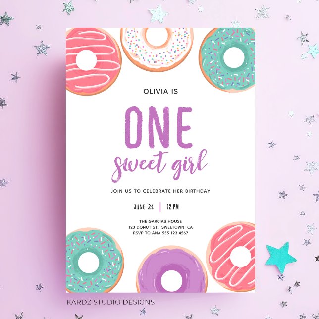 Donut One Sweet Chica Primera Invitación de Cumple (Cute and simple donut one year old baby girl, customize for a sweet celebration.)