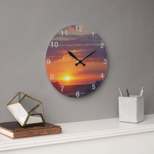 Dos barcos pasan al atardecer reloj de pared numer