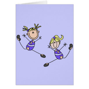 Dos camisetas y regalos rubios del gimnasta del