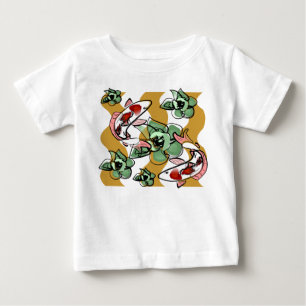 Dos carpas en la camisa de la charca