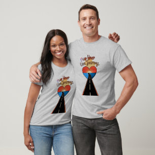 Dos corazones, un viaje - Camiseta de amor y avent