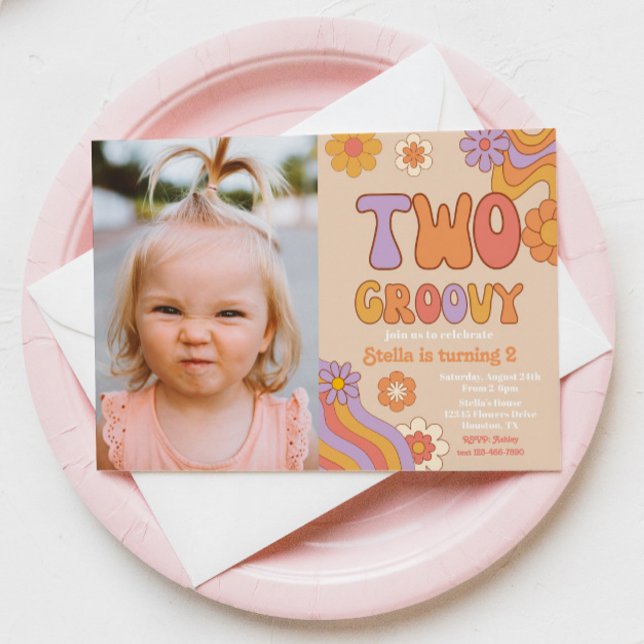 Dos invitaciones a la foto de Groovy | Cumpleaños  (Subido por el creador)