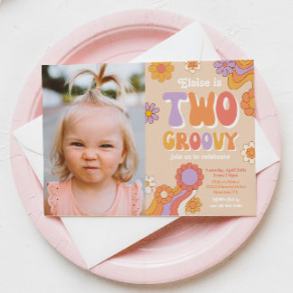 Dos invitaciones a la foto de Groovy | Cumpleaños 
