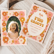 Dos invitaciones de cumpleaños Groovy Retro Floral