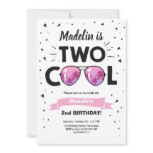 Dos invitaciones para el segundo cumpleaños del Ch