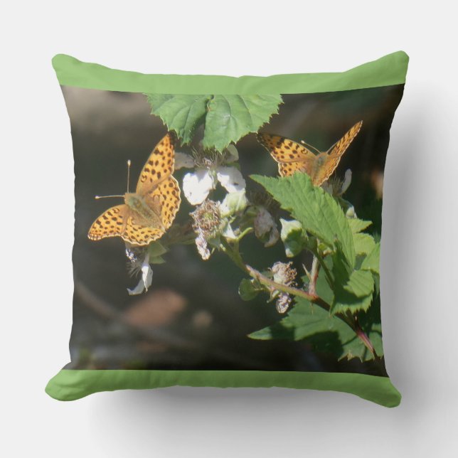 Dos Mariposas Isabelinas Almohada (Anverso)